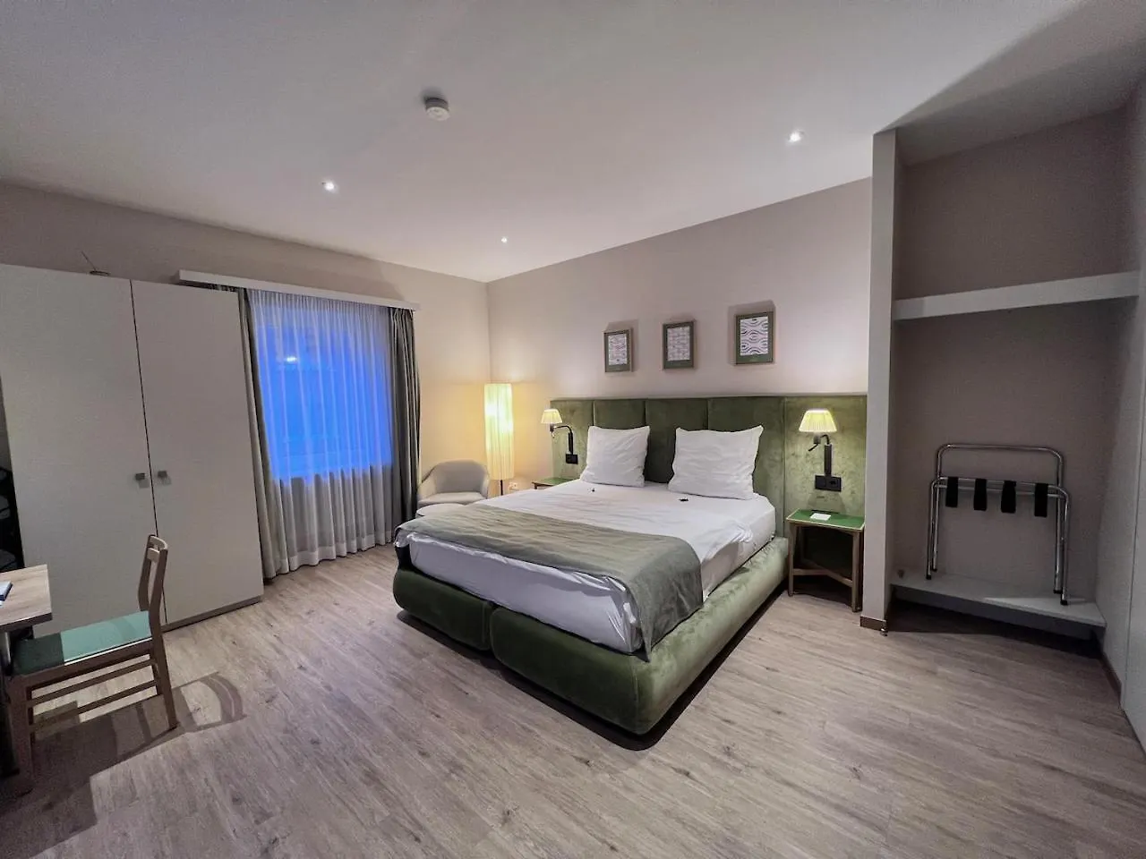 Onebavariahomes Munich 4*,  Germany